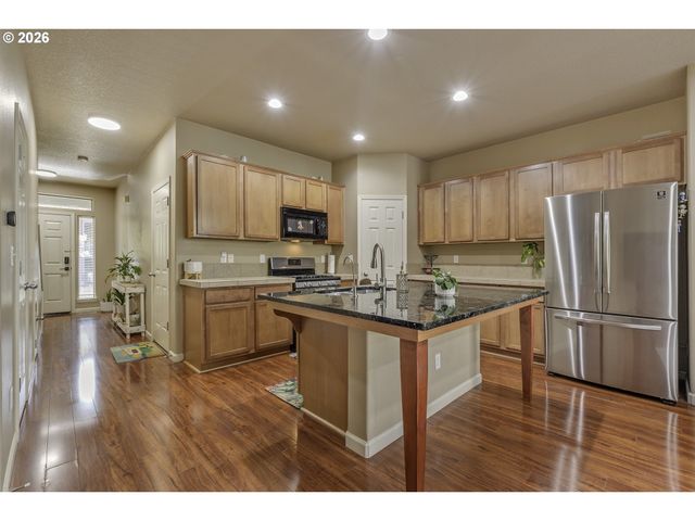 3137 Ne 14TH Pl, Hillsboro, OR 97124