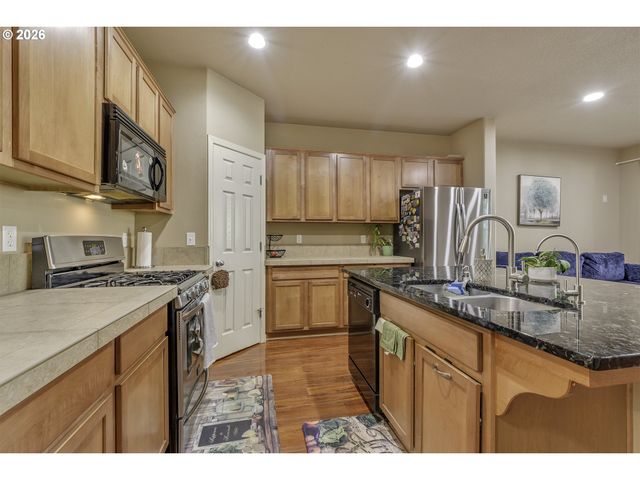 3137 Ne 14TH Pl, Hillsboro, OR 97124