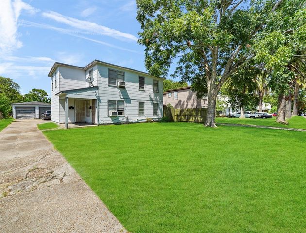 1130 7th Avenue N, Texas City, TX 77590