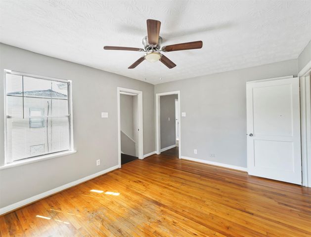 1130 7th Avenue N, Texas City, TX 77590