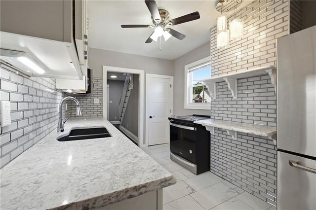 2501 Jackson Avenue, Kansas City, MO 64127