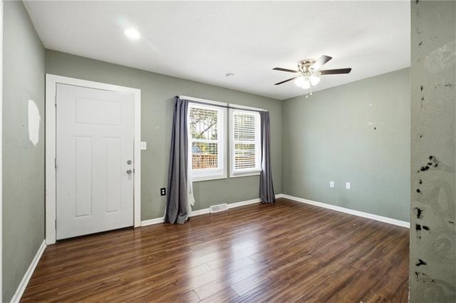2501 Jackson Avenue, Kansas City, MO 64127