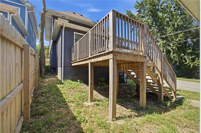 2501 Jackson Avenue, Kansas City, MO 64127