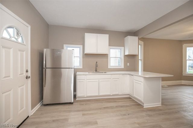 3211 W 90th Street, Cleveland, OH 44102