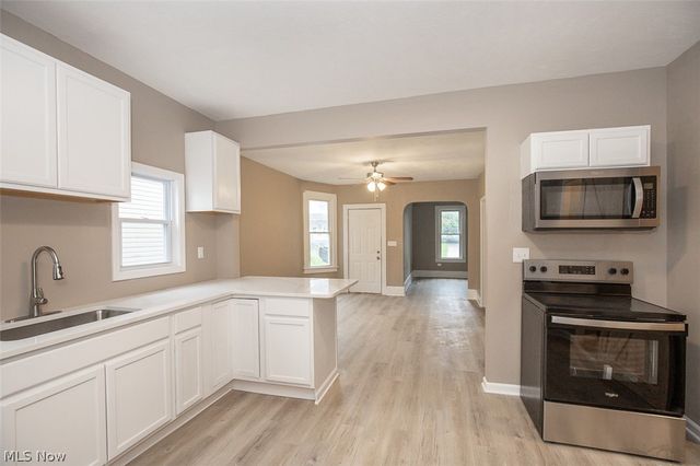 3211 W 90th Street, Cleveland, OH 44102