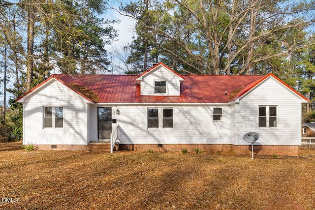 210 N Monroe Avenue, Sanford, NC 27330