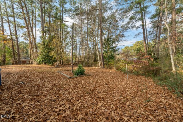 210 N Monroe Avenue, Sanford, NC 27330