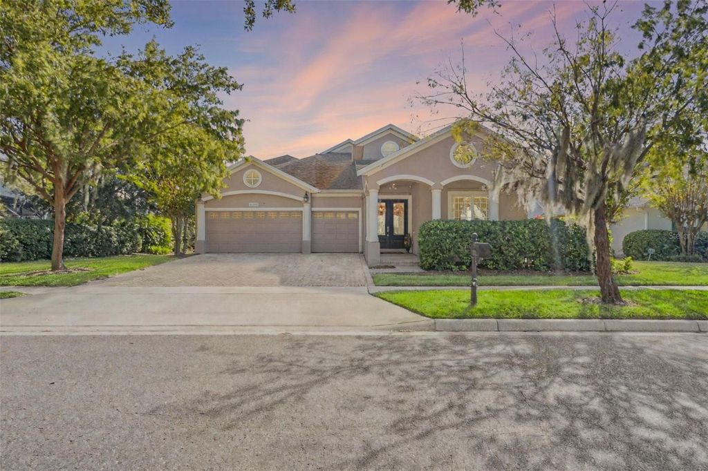 Image 1 of property listing at 13212 SWANSEA AVENUE, Windermere, FL 34786