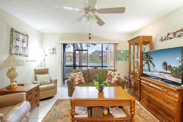 1201 SW 141st Ave 110J, Pembroke Pines, FL 33027