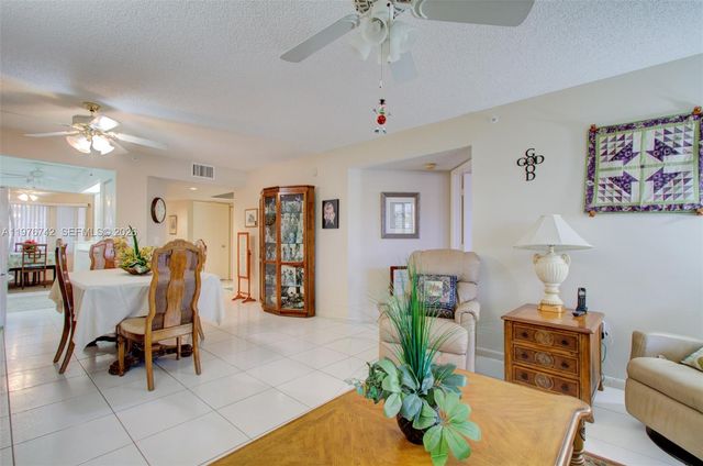 1201 SW 141st Ave 110J, Pembroke Pines, FL 33027