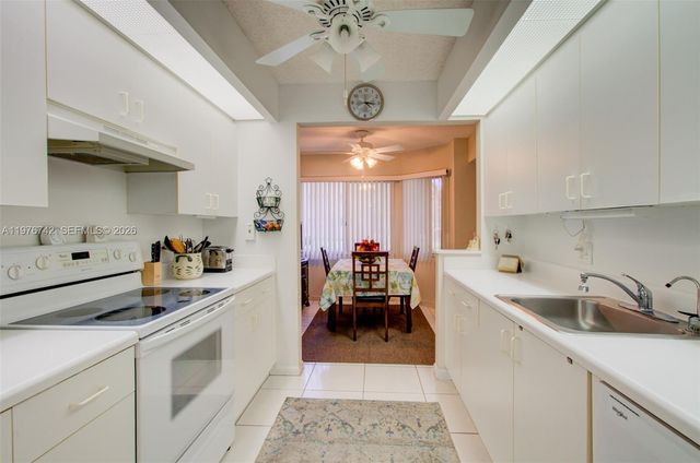 1201 SW 141st Ave 110J, Pembroke Pines, FL 33027