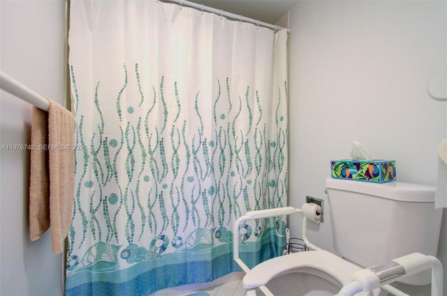 1201 SW 141st Ave 110J, Pembroke Pines, FL 33027