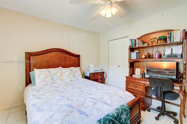 1201 SW 141st Ave 110J, Pembroke Pines, FL 33027