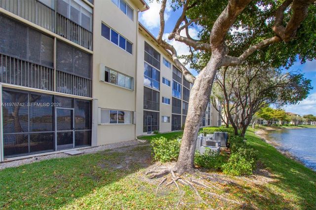 1201 SW 141st Ave 110J, Pembroke Pines, FL 33027