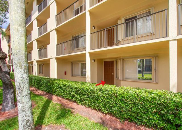 1201 SW 141st Ave 110J, Pembroke Pines, FL 33027