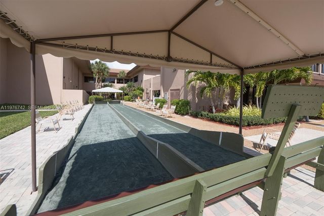 1201 SW 141st Ave 110J, Pembroke Pines, FL 33027