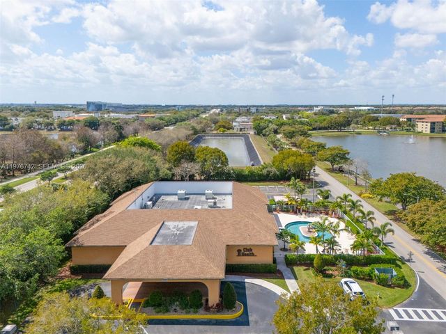 1201 SW 141st Ave 110J, Pembroke Pines, FL 33027