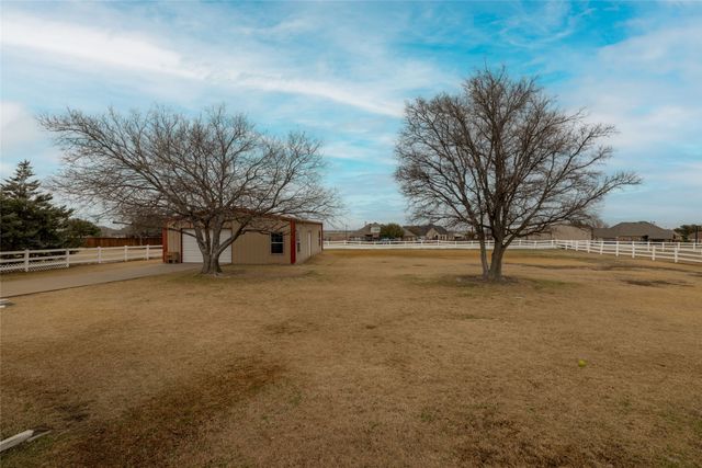 308 Lonesome Star Trail, Haslet, TX 76052