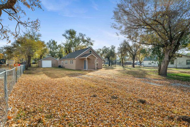 4330 S Seneca St, Wichita, KS 67217