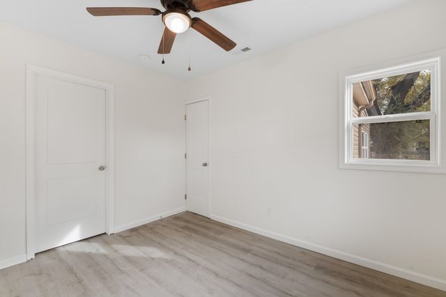 4330 S Seneca St, Wichita, KS 67217