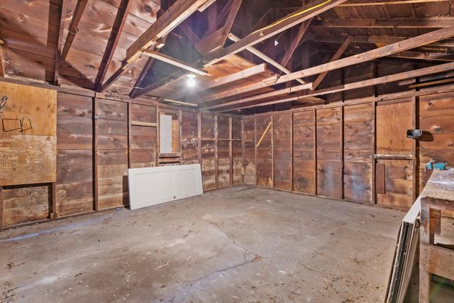 4330 S Seneca St, Wichita, KS 67217