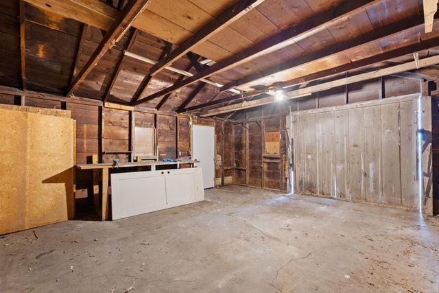 4330 S Seneca St, Wichita, KS 67217