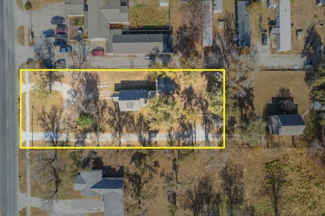 4330 S Seneca St, Wichita, KS 67217