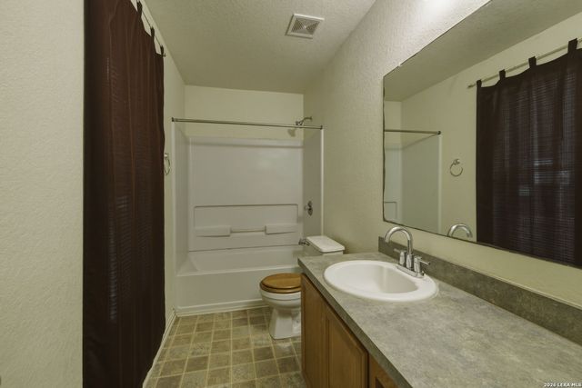 101 Gatewood Lk, Cibolo, TX 78108