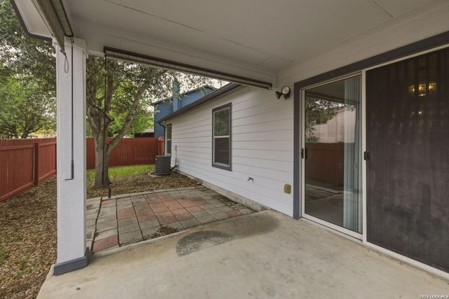 101 Gatewood Lk, Cibolo, TX 78108