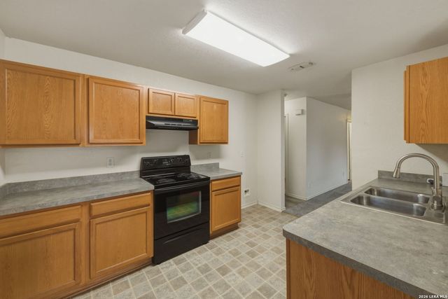 101 Gatewood Lk, Cibolo, TX 78108
