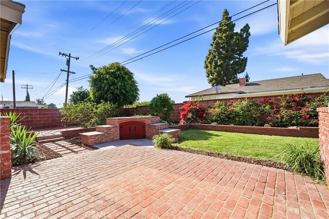 10051 Brookside Dr., Garden Grove, CA 92840