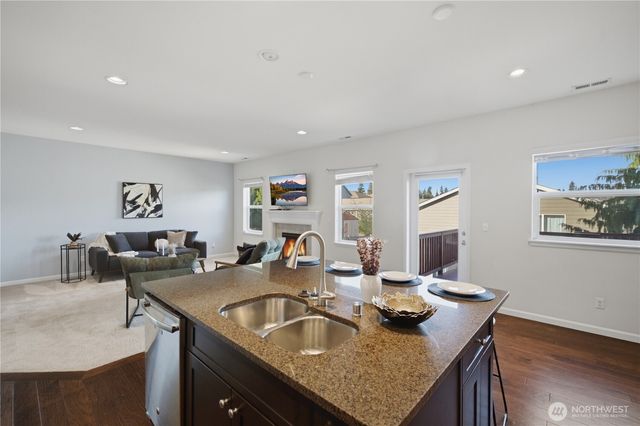 20124 S Danvers Road, Lynnwood, WA 98036