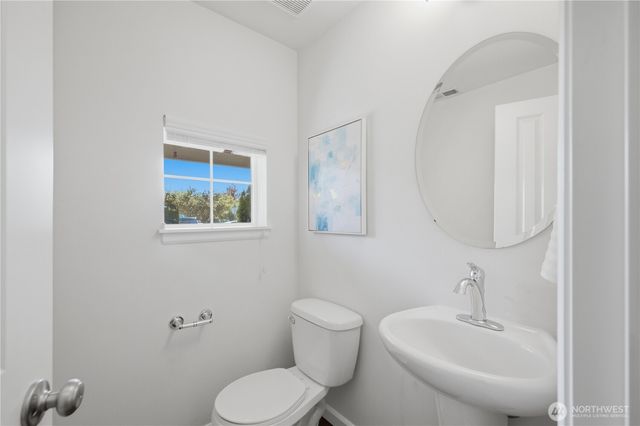 20124 S Danvers Road, Lynnwood, WA 98036