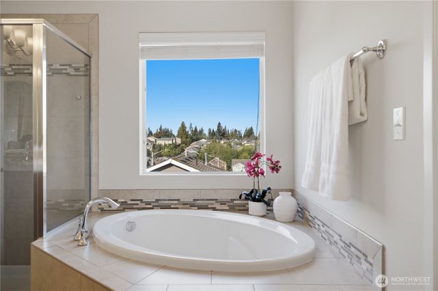 20124 S Danvers Road, Lynnwood, WA 98036