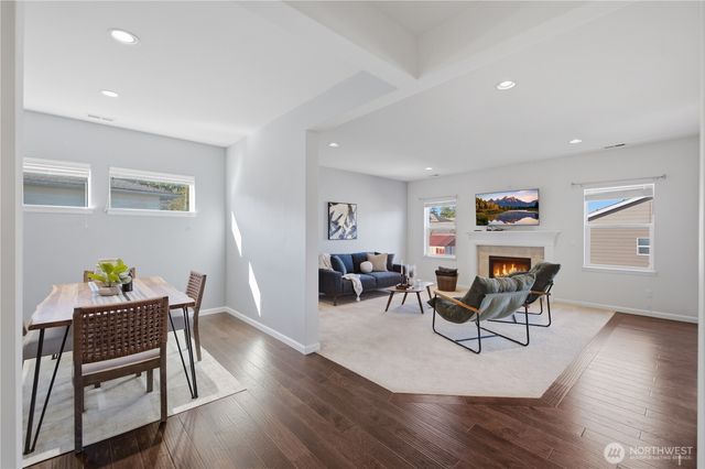 20124 S Danvers Road, Lynnwood, WA 98036