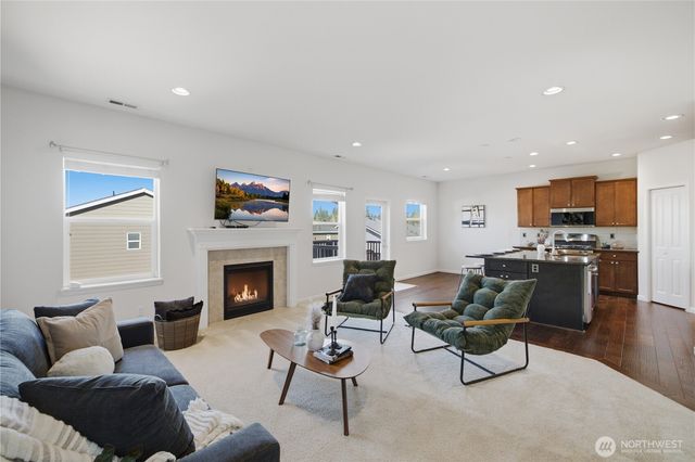 20124 S Danvers Road, Lynnwood, WA 98036