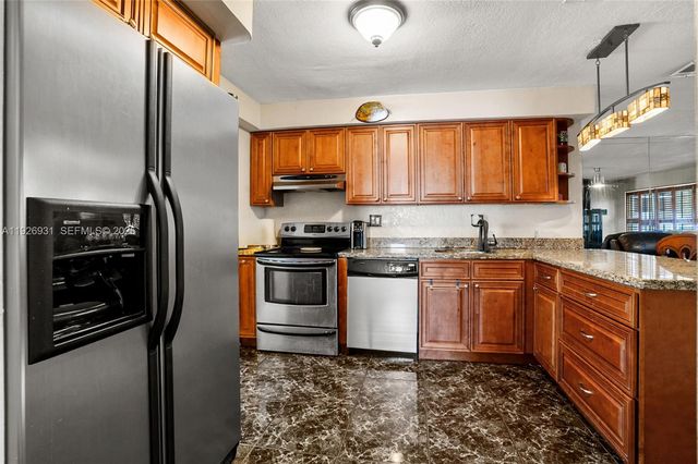 3010 NE 10th Ter, Pompano Beach, FL 33064