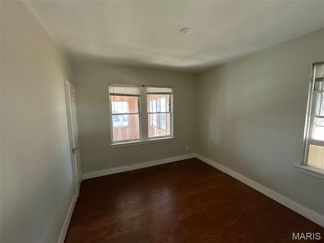 6514 Glenmore Avenue, St Louis, MO 63121