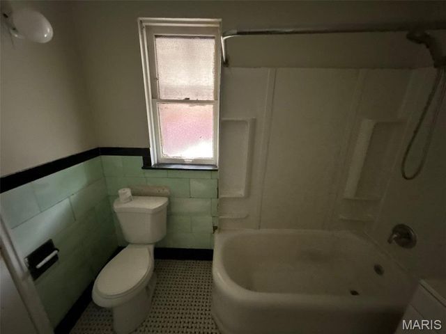 6514 Glenmore Avenue, St Louis, MO 63121