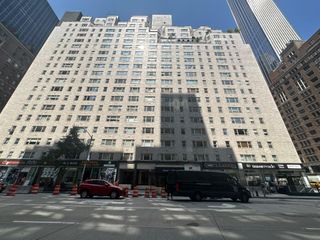 100 West 57th Street 2G, New York (manhattan), NY 10019