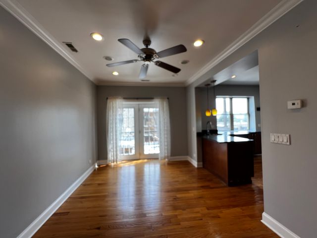 2707 W Glenlake Avenue 3, Chicago, IL 60659
