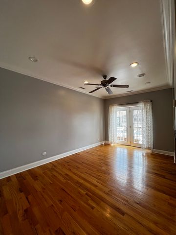 2707 W Glenlake Avenue 3, Chicago, IL 60659