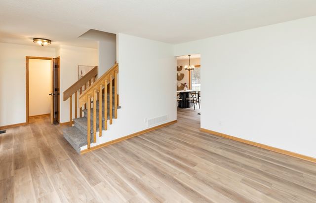 9221 Timberwood Drive, Johnston, IA 50131