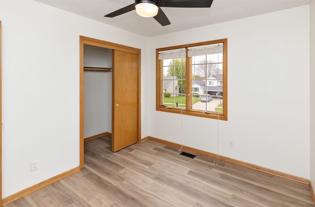 9221 Timberwood Drive, Johnston, IA 50131