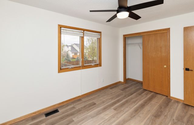 9221 Timberwood Drive, Johnston, IA 50131