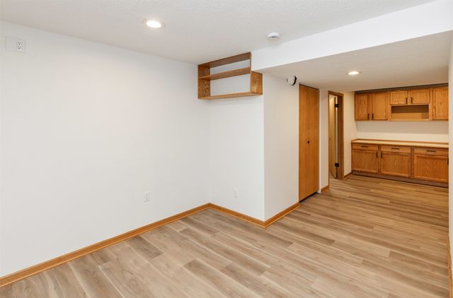 9221 Timberwood Drive, Johnston, IA 50131