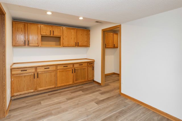 9221 Timberwood Drive, Johnston, IA 50131
