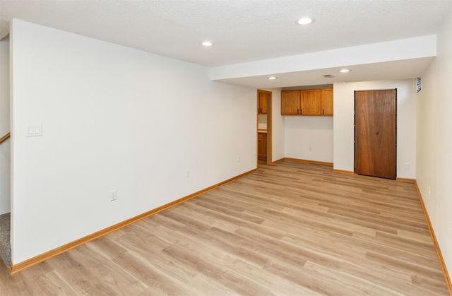 9221 Timberwood Drive, Johnston, IA 50131