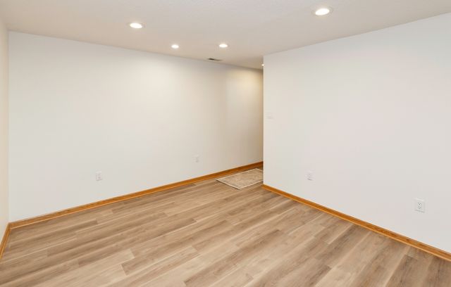9221 Timberwood Drive, Johnston, IA 50131