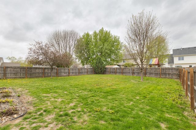 9221 Timberwood Drive, Johnston, IA 50131